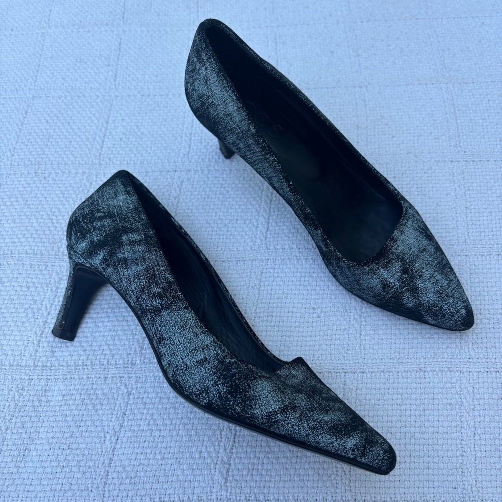Women's 38 COS Black Silver Metallic Point Almond Toe Kitten Heel Pumps